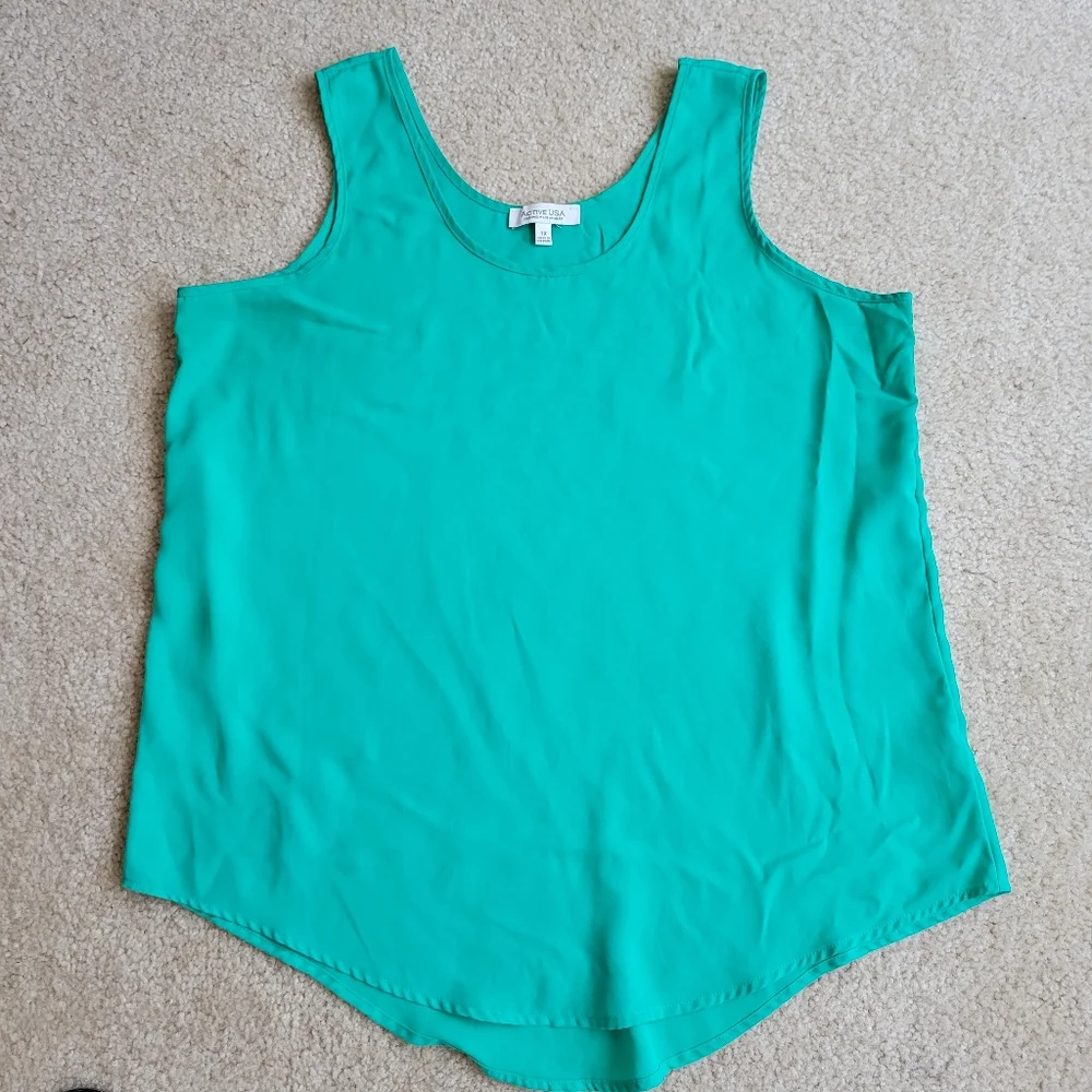 Tank - Picture 2 of 4